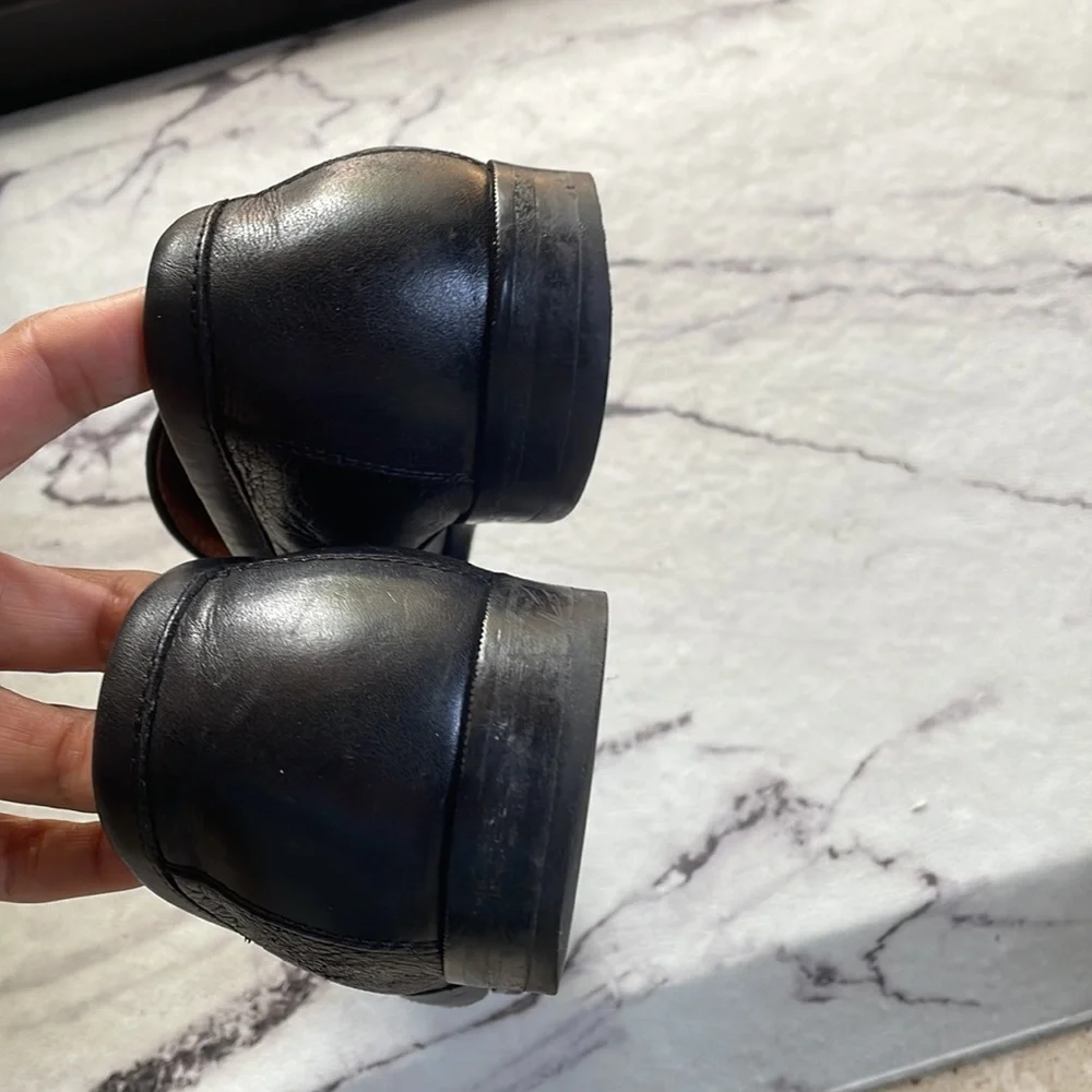 Johnston & Murphy black leather shoes
